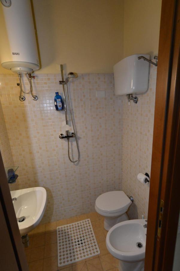 Via Della Posterna Appartement Spoleto Buitenkant foto