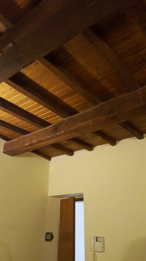 Via Della Posterna Appartement Spoleto Buitenkant foto